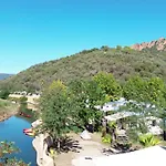 Vallee Du Paradis Κάμπινγκ 4*