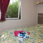 Κάμπινγκ Vallee Du Paradis 4*