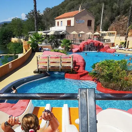 Vallée Du Paradis 4*